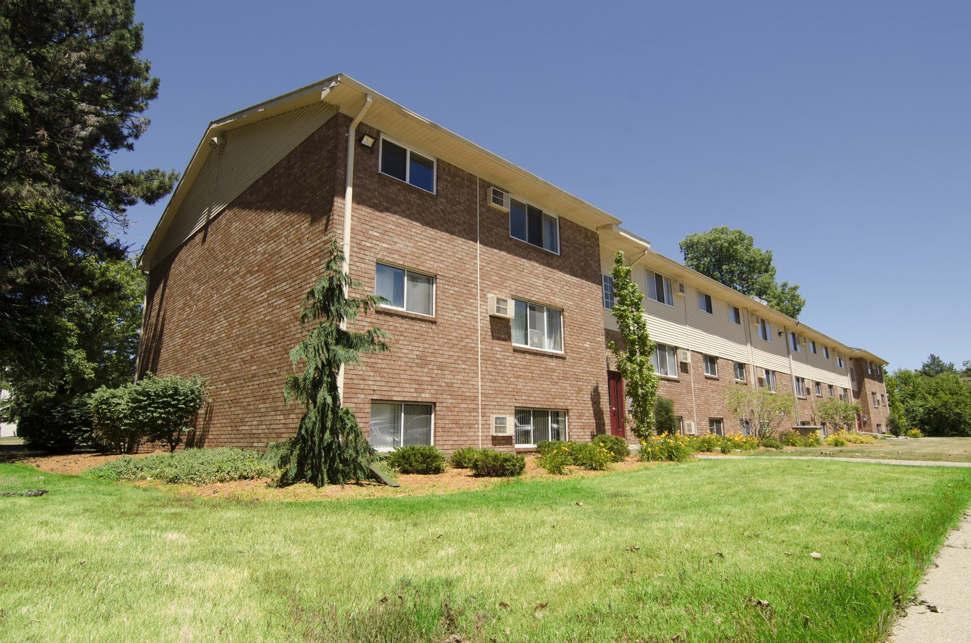 Photos and Video of Valley Apartments in East Lansing, MI